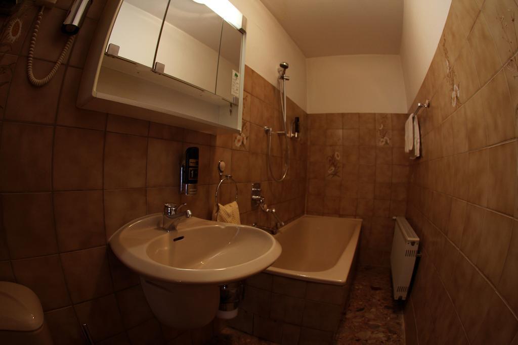 Pohl'S Rheinhotel Adler Санкт Гоарсхаузен Екстериор снимка