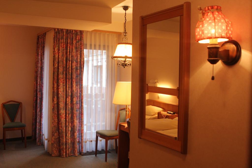 Pohl'S Rheinhotel Adler Санкт Гоарсхаузен Екстериор снимка