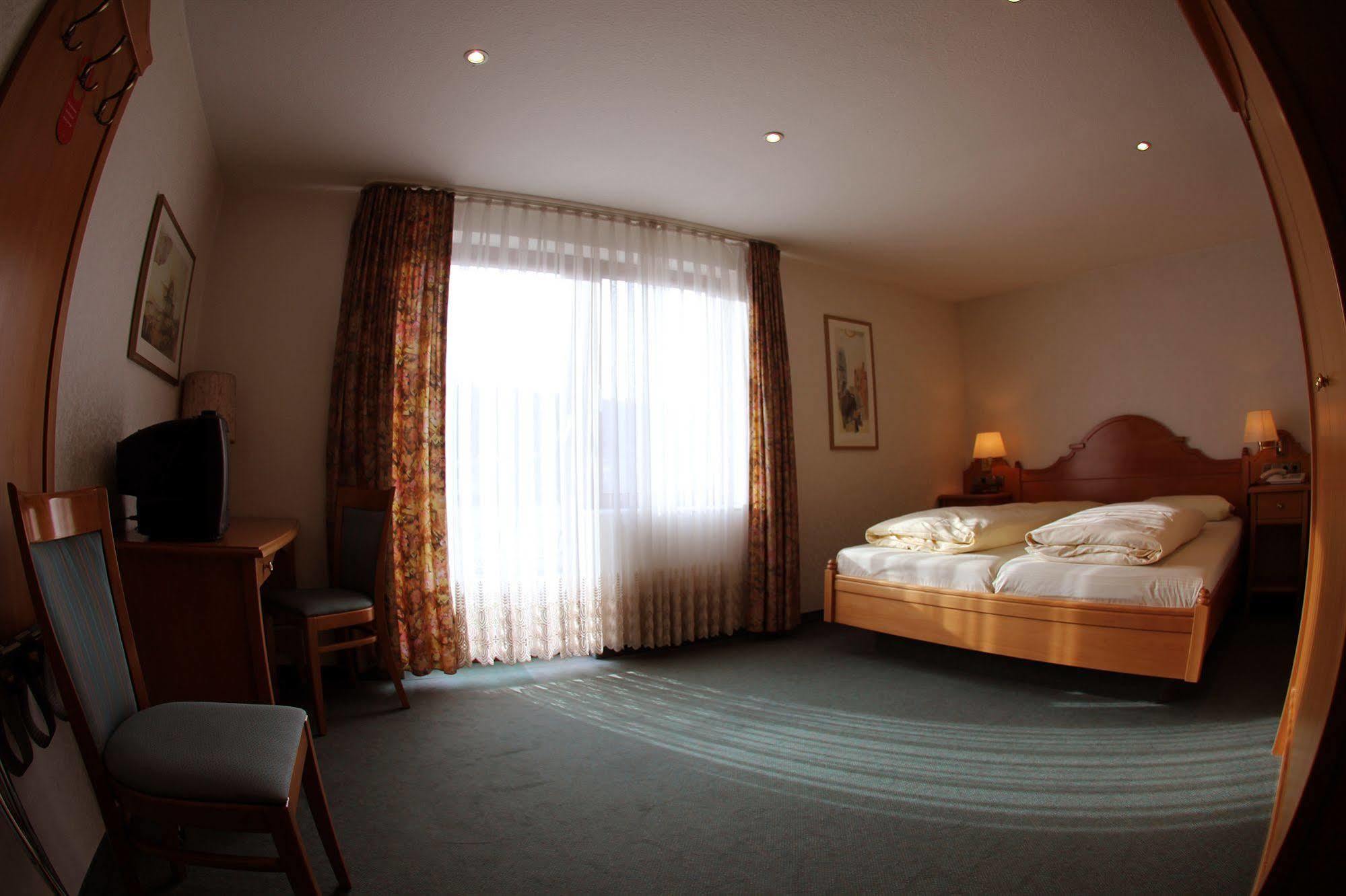 Pohl'S Rheinhotel Adler Санкт Гоарсхаузен Екстериор снимка