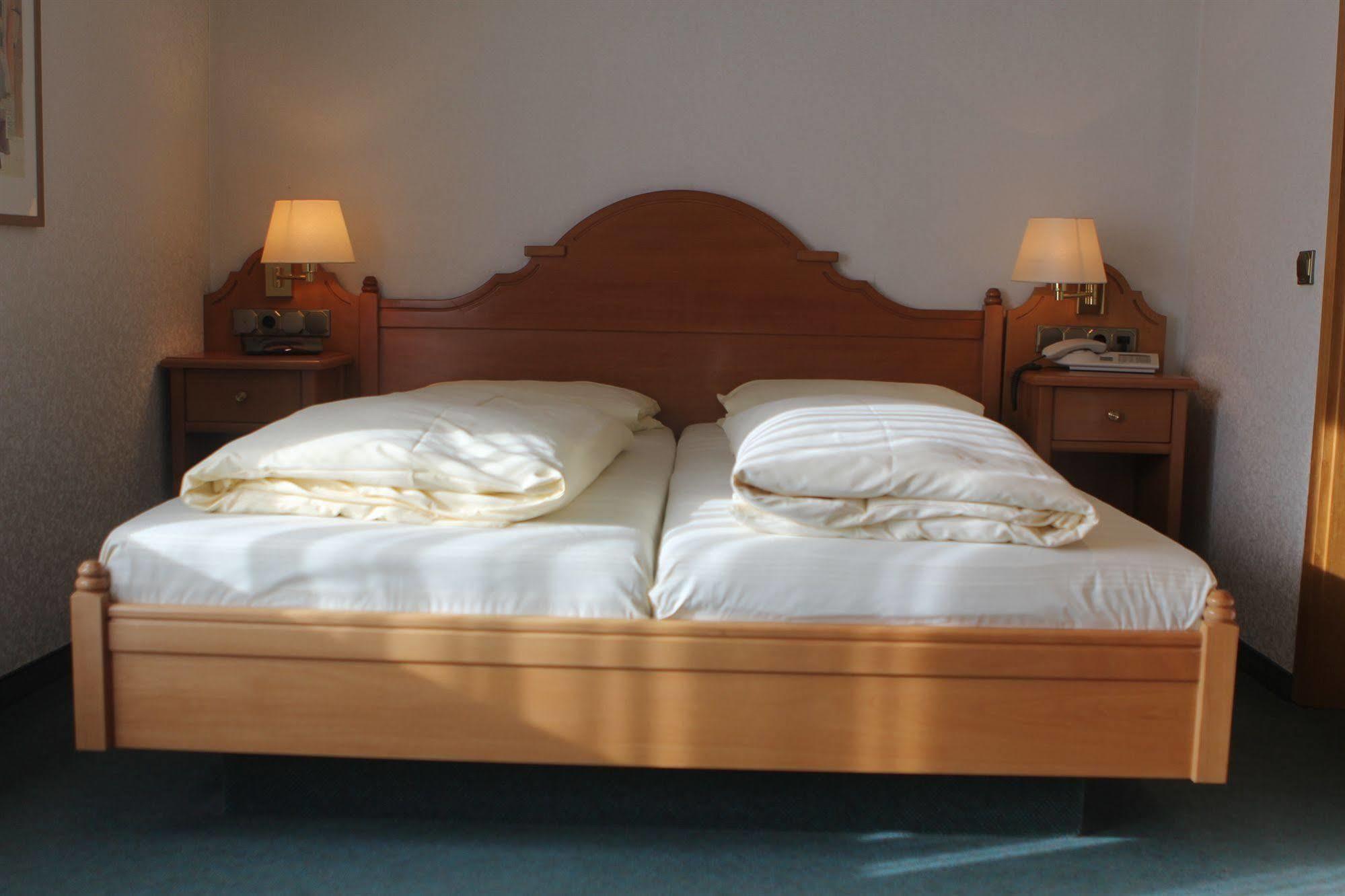 Pohl'S Rheinhotel Adler Санкт Гоарсхаузен Екстериор снимка